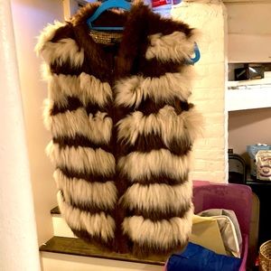 Beautiful FUR zip up vest